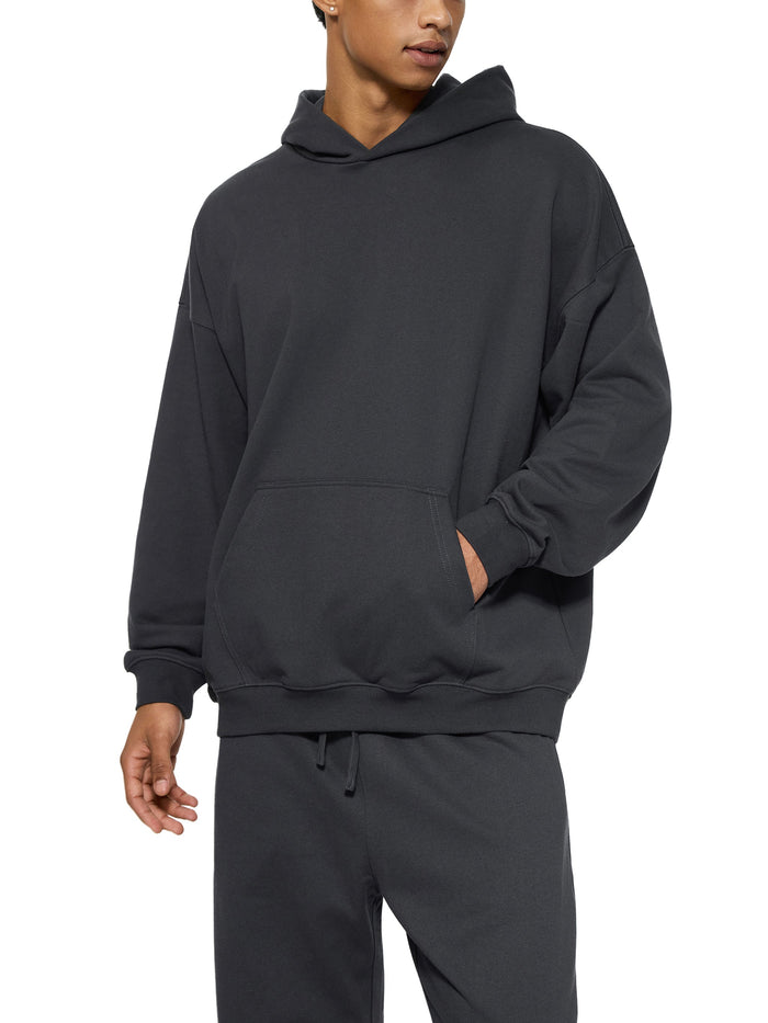 How to Style Oversized Streetwear: 7 Easy Outfit Ideas