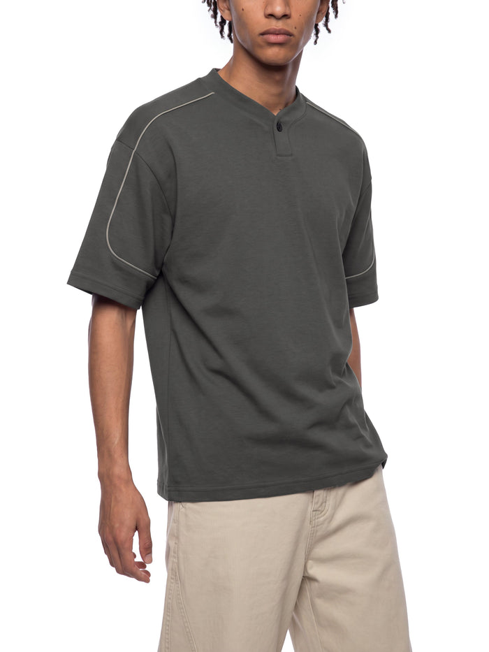 Heavyweight T-Shirt Guide: How to Pick the Perfect Tee