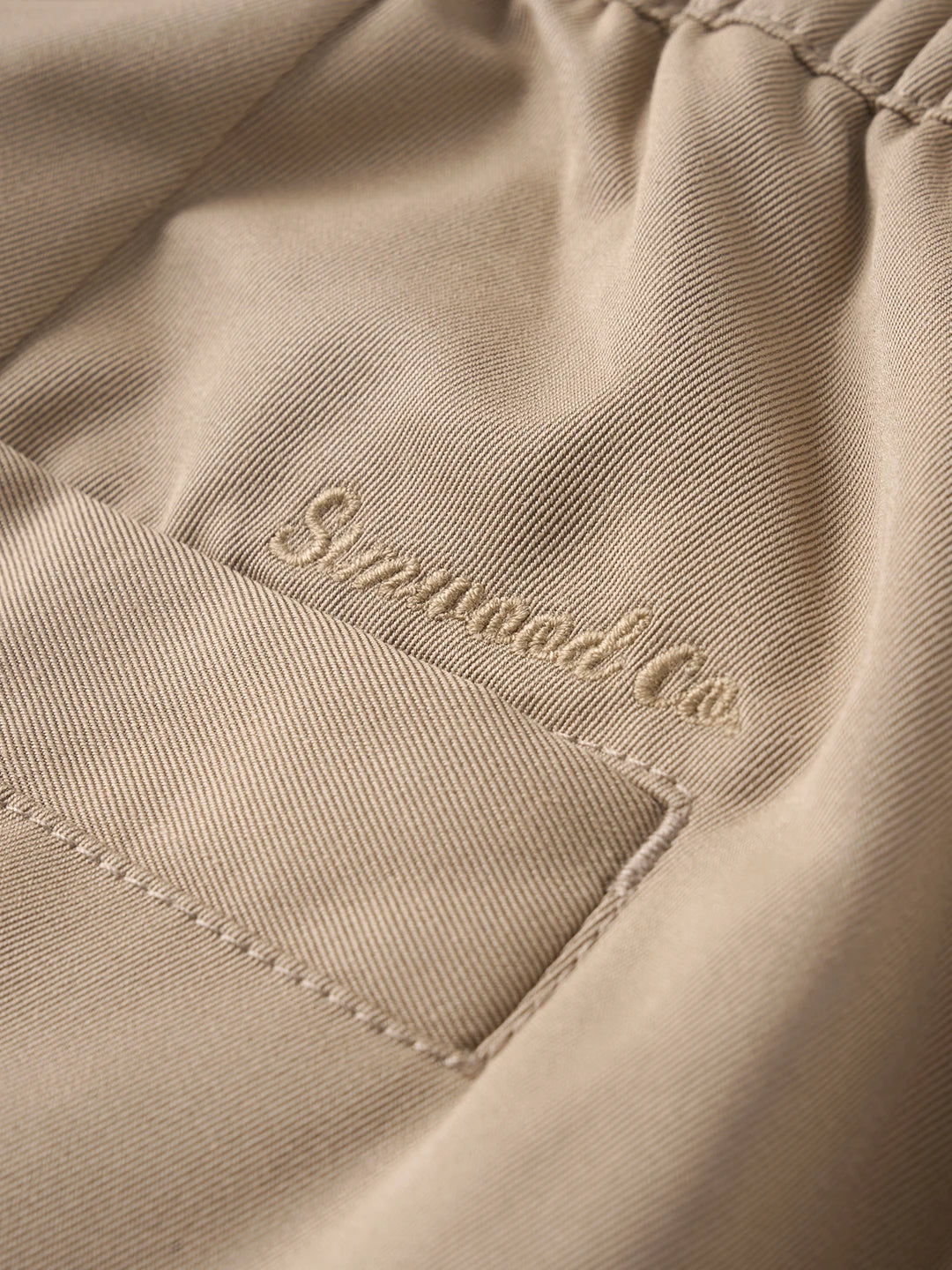 Lightweight Loose Chinos