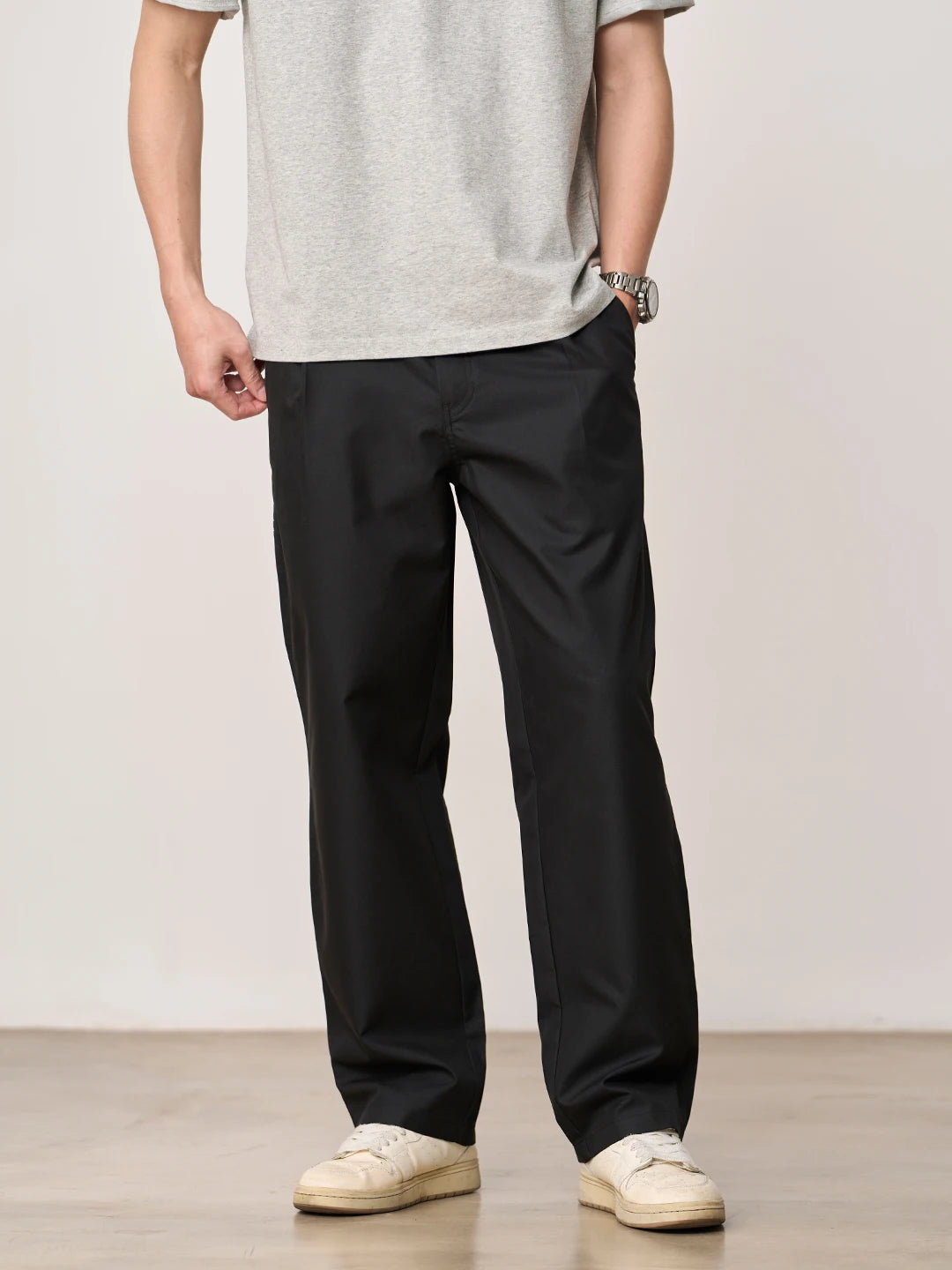 Lightweight Loose Chinos
