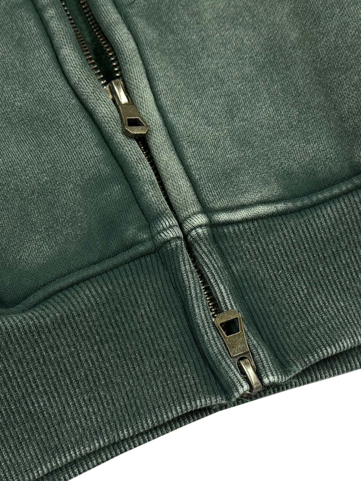 Blackish Green detail
