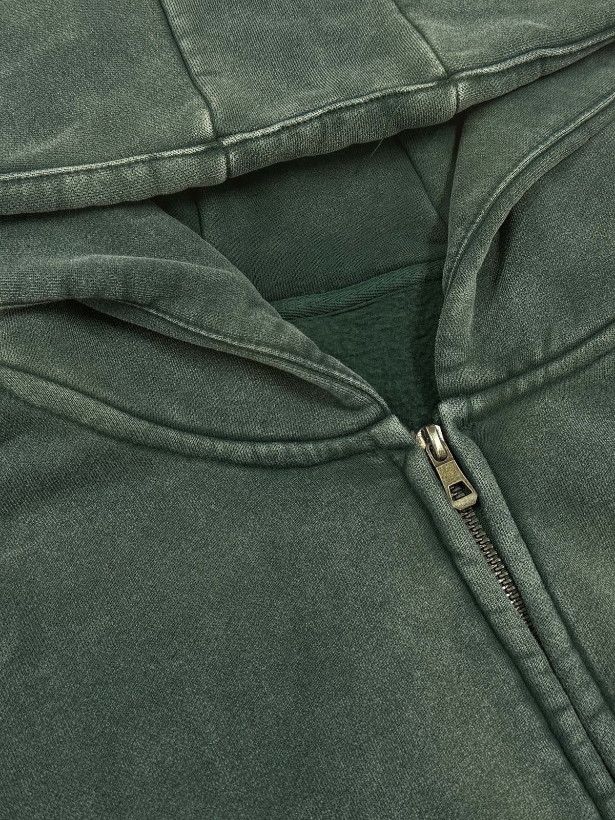 Blackish Green detail