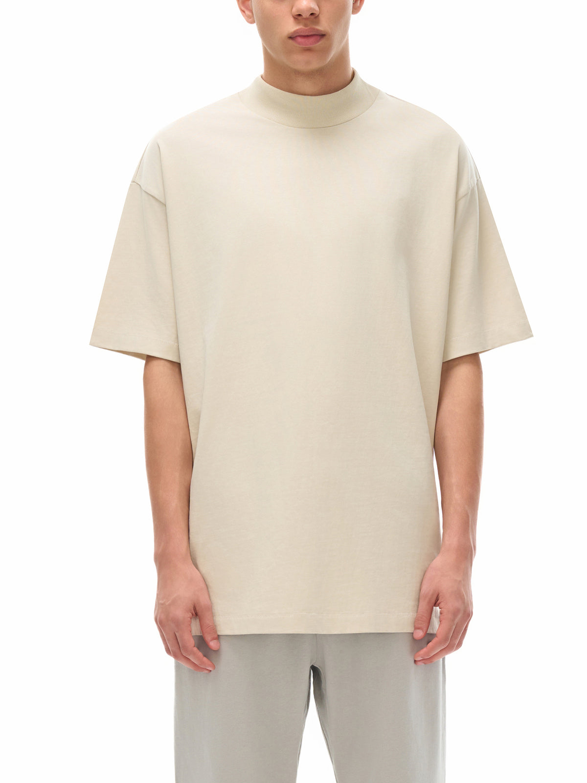 Gray Apricot model men