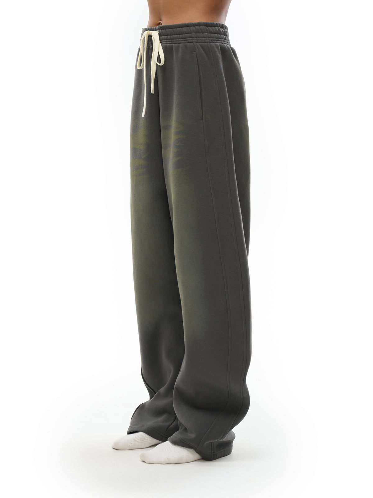 Gray model women