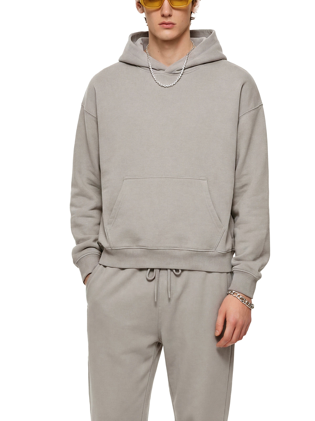 Medium Gray model men