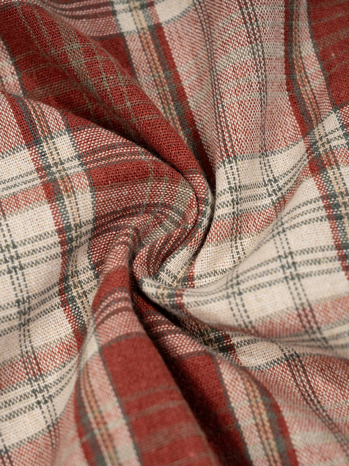 Red with Apricot detail