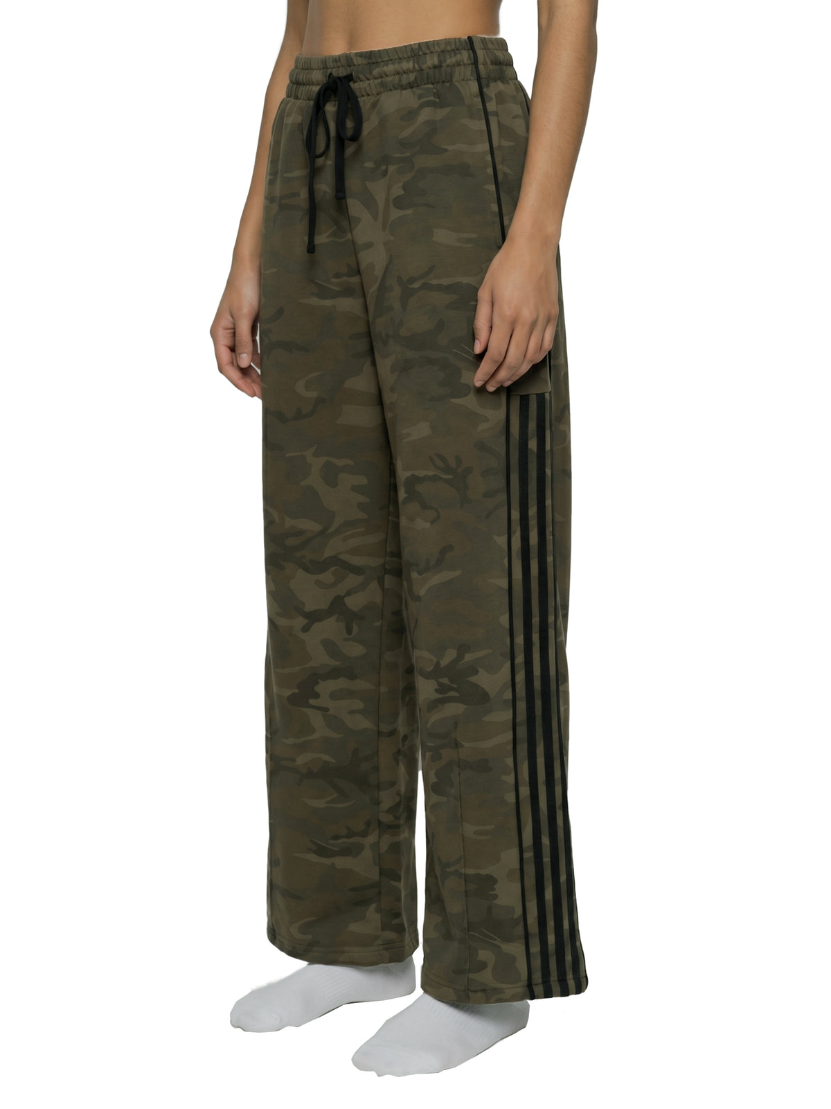 Army Green Camo model women