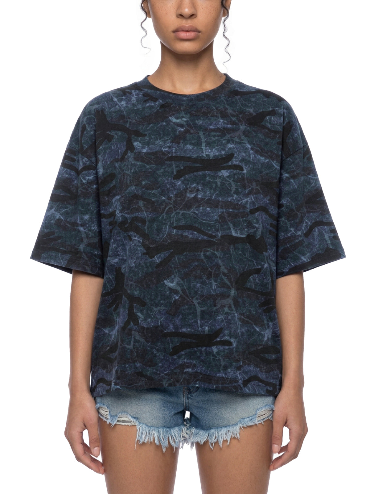 Blue Camo model women