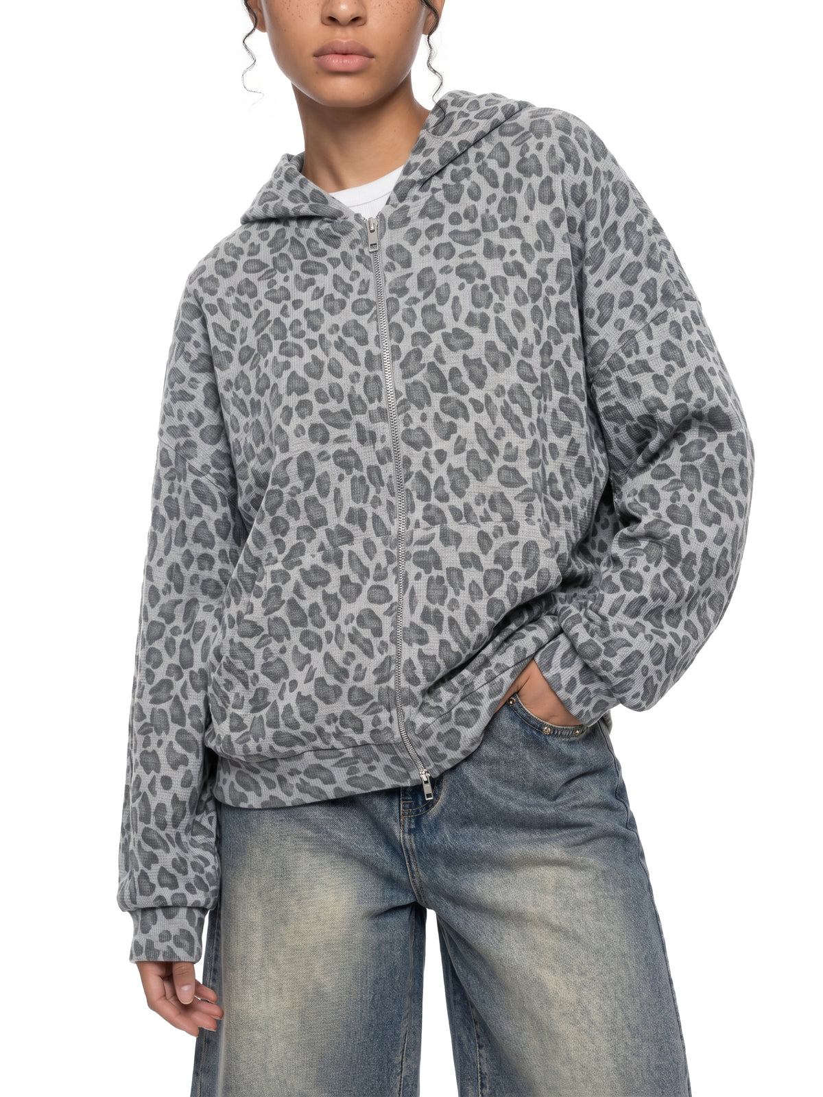 Leopard Light Gray model women