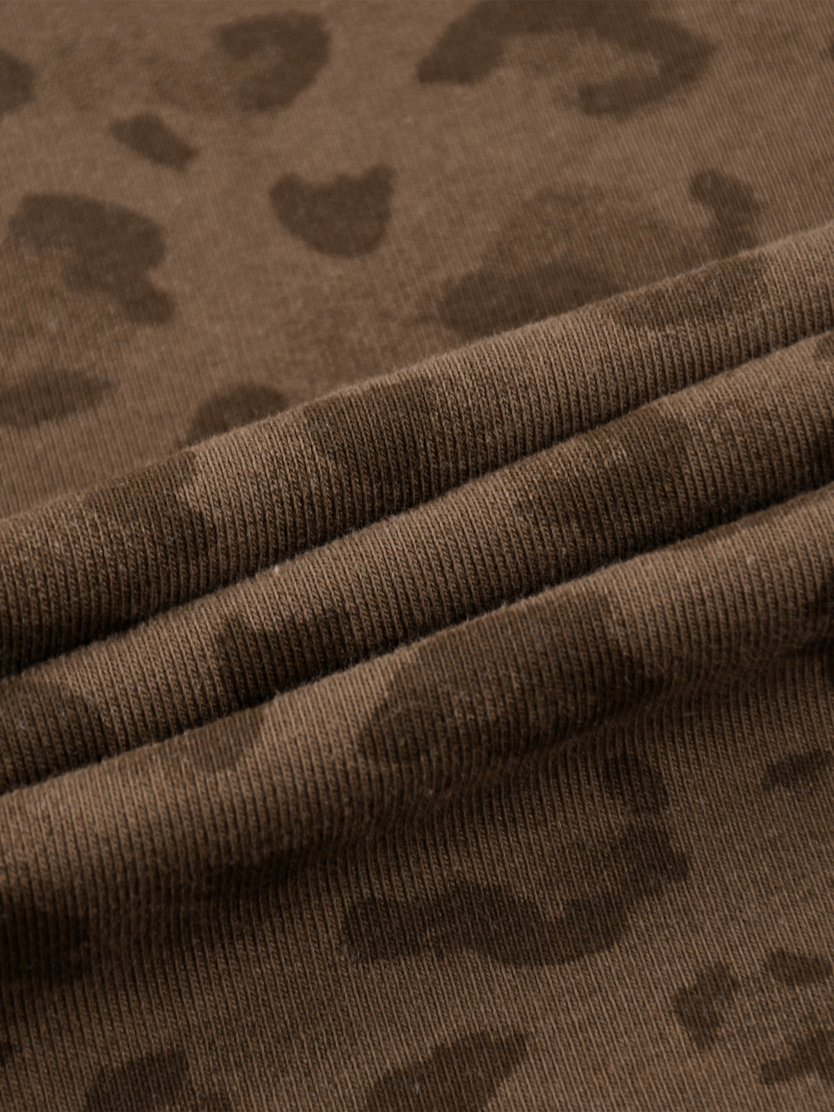 Leopard Brown detail
