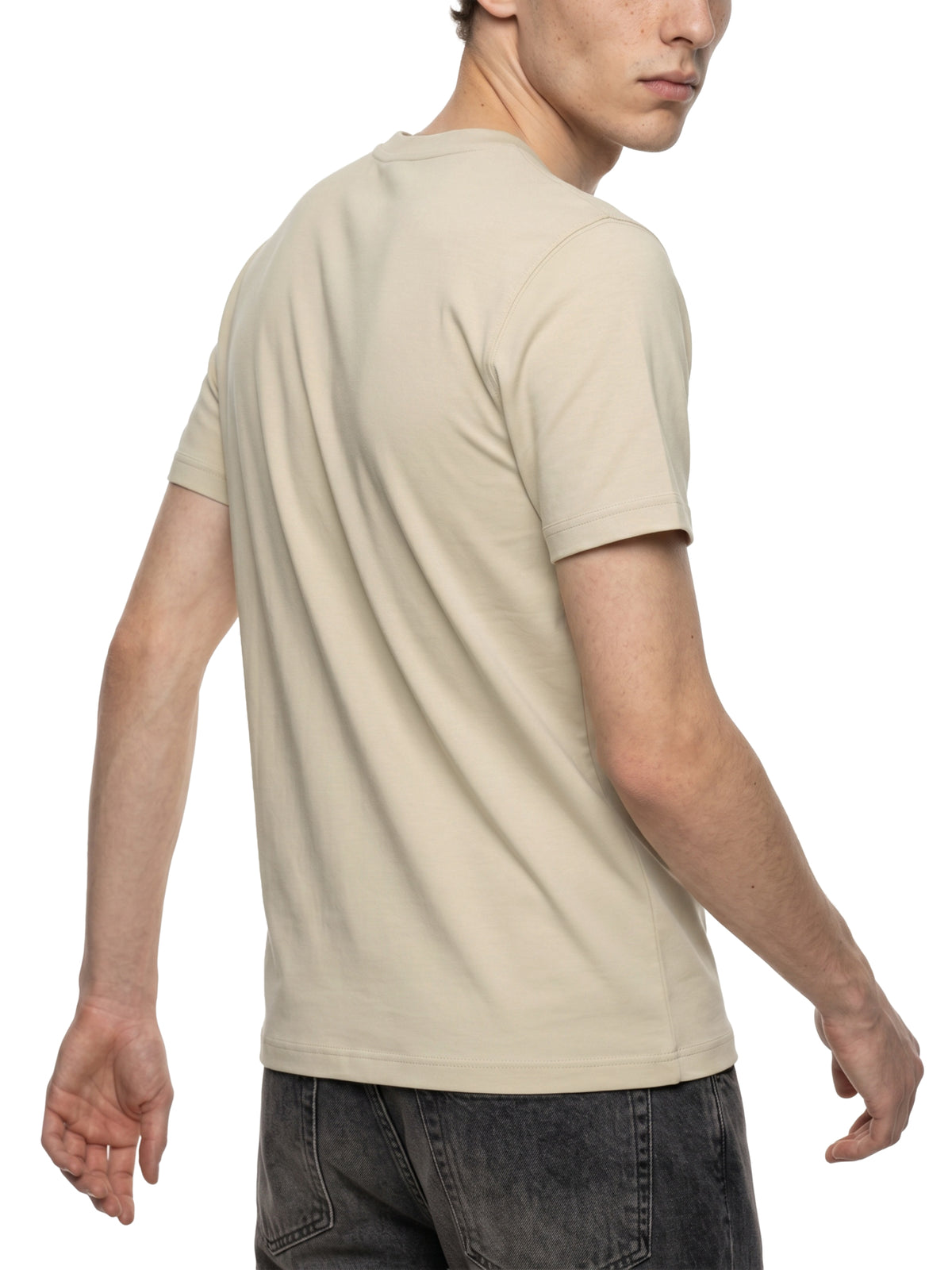 Apricot model men