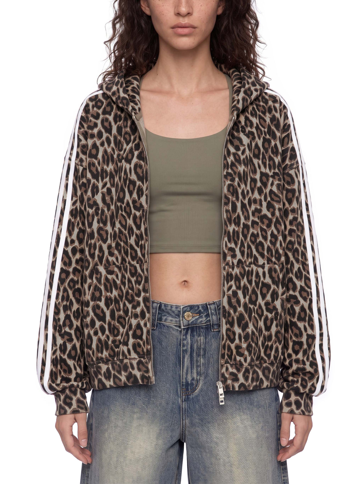Leopard Coffee model women
