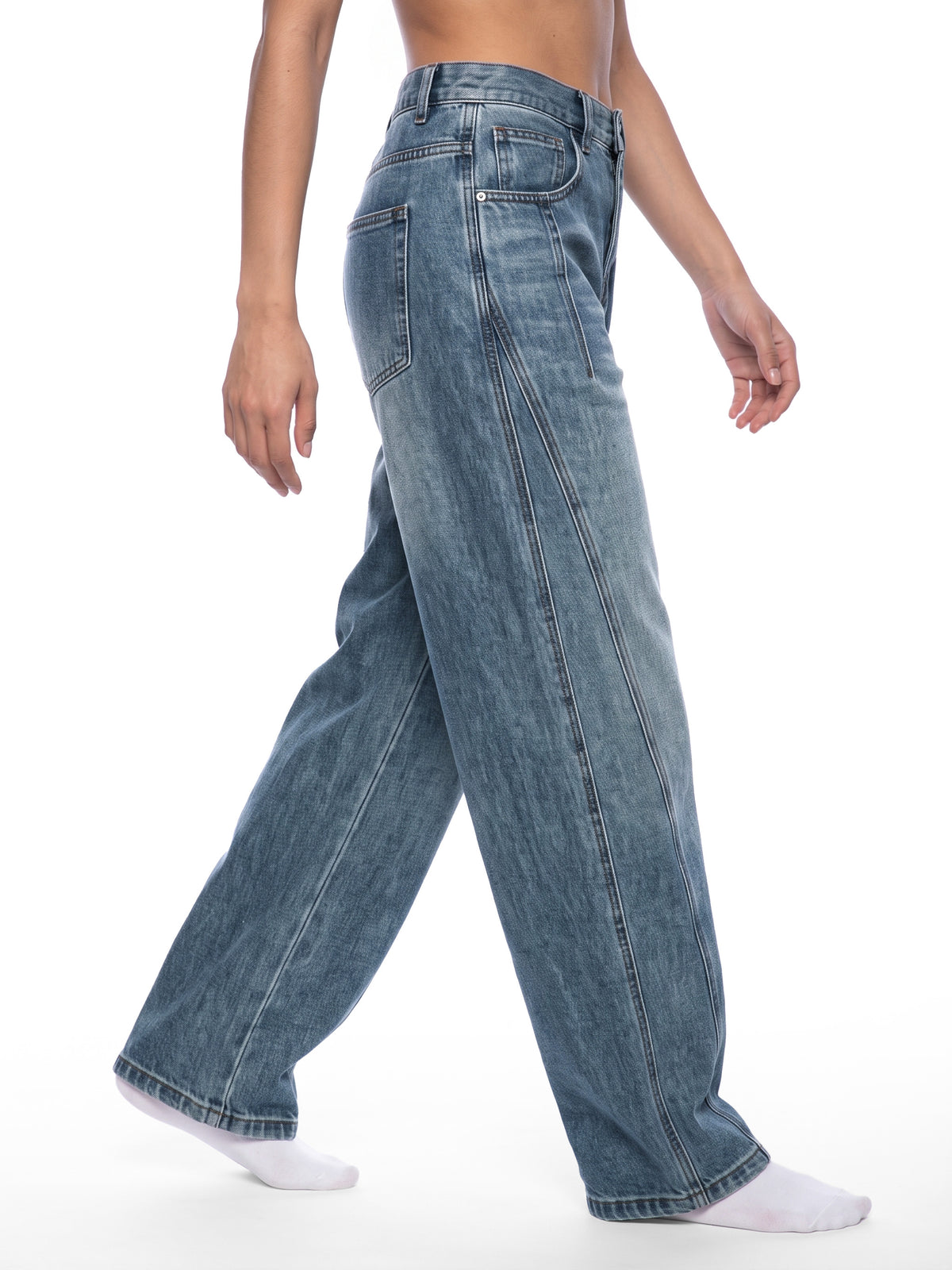 Jeans Blue model women