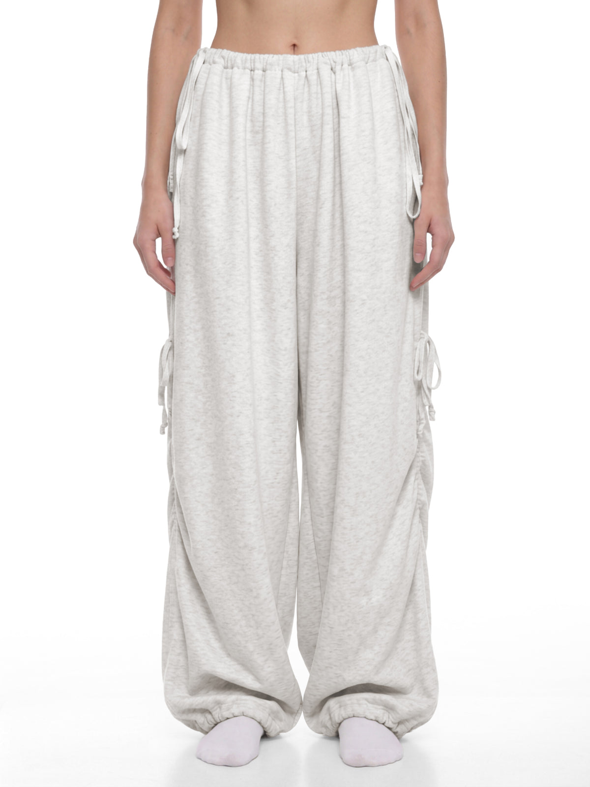 Oat Gray model women