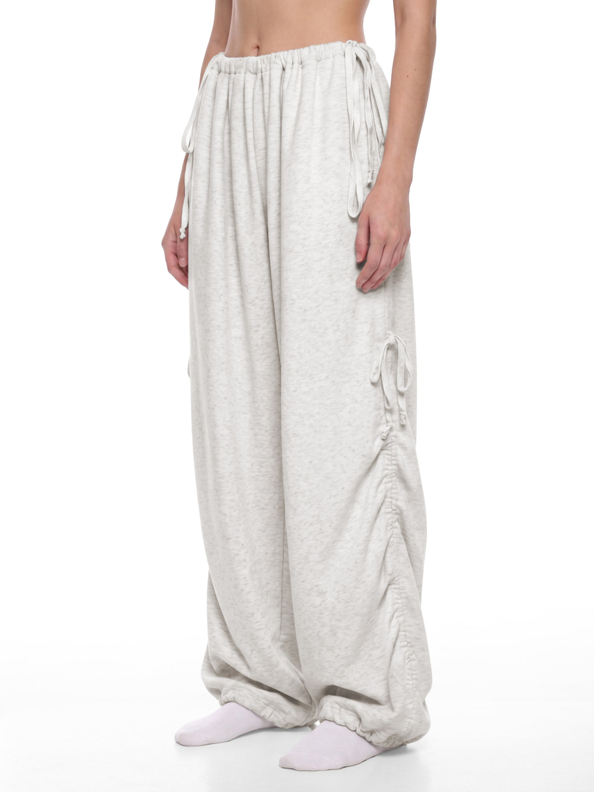 Oat Gray model women