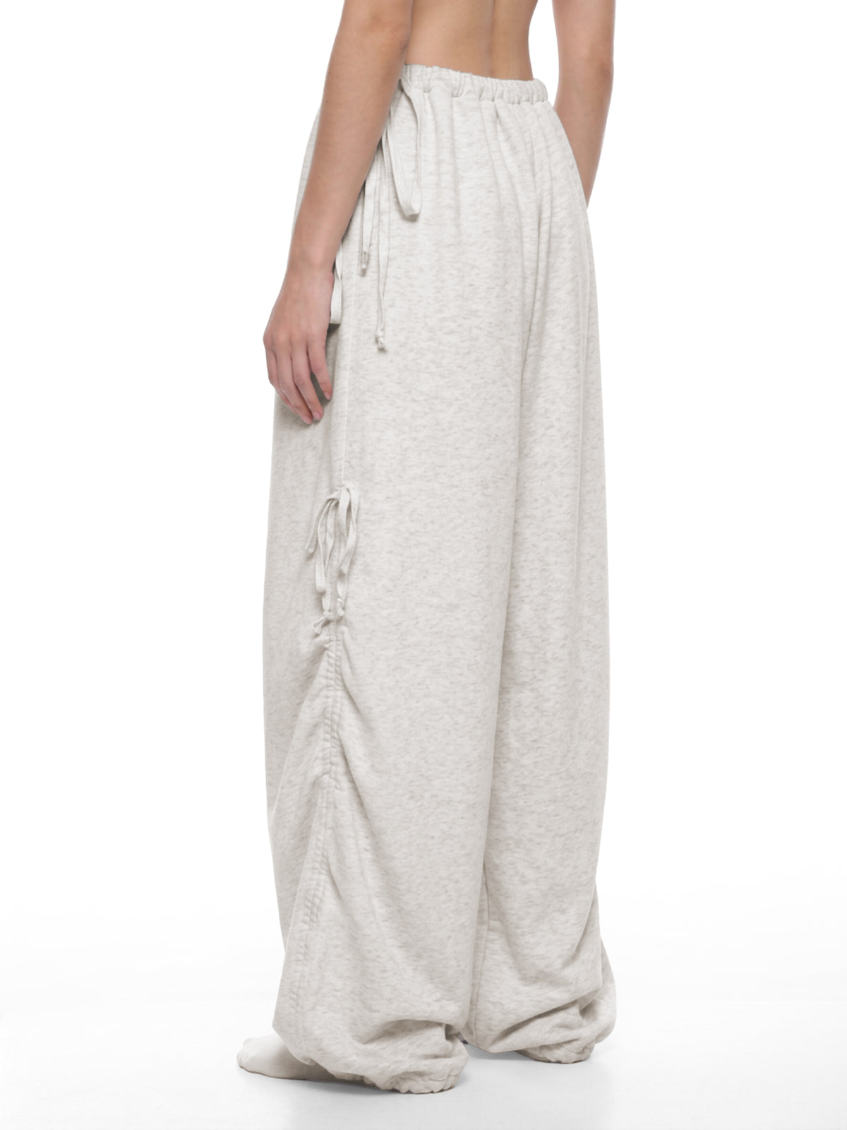 Oat Gray model women
