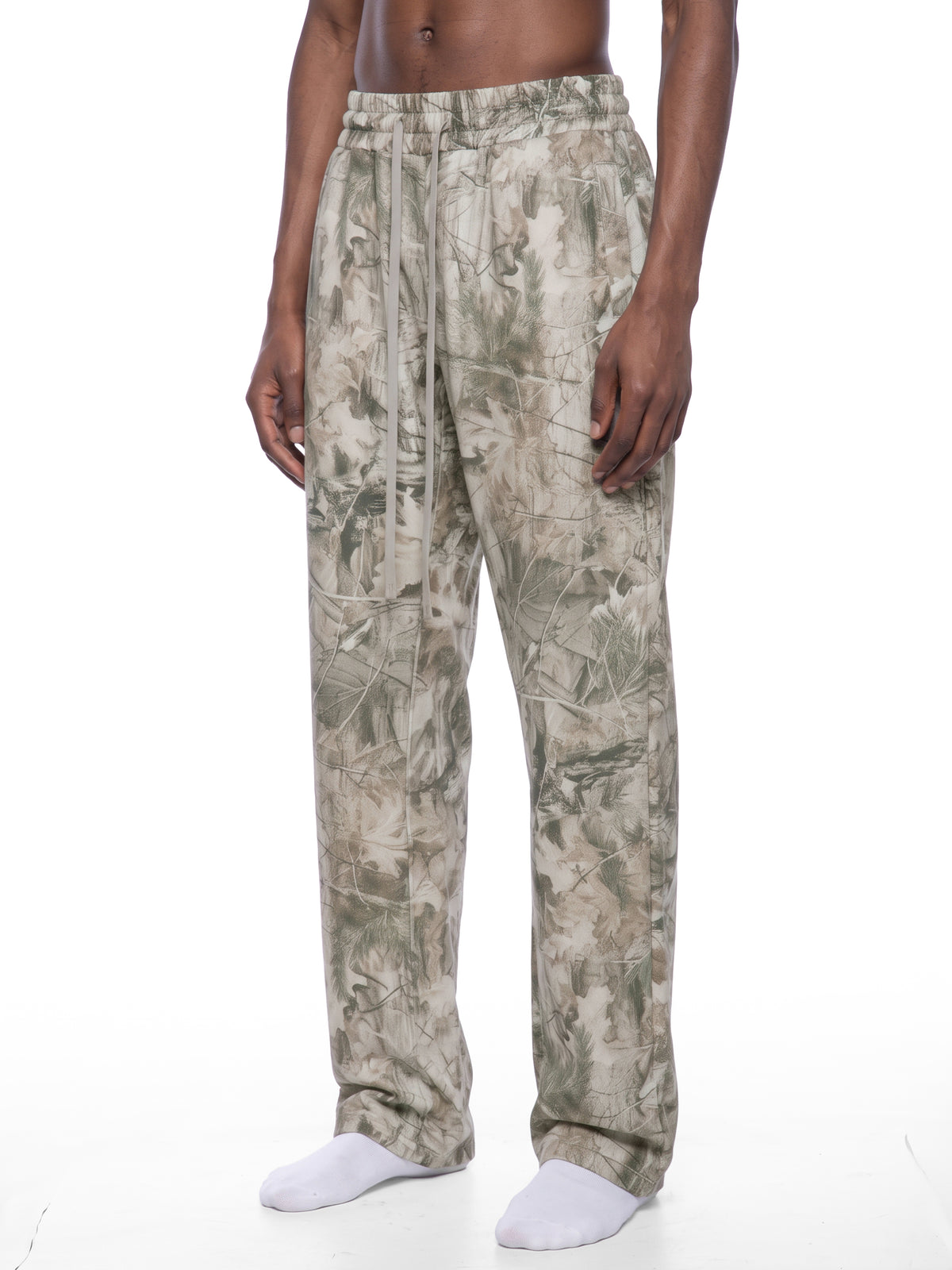 Tree Camo Gray Apricot model men