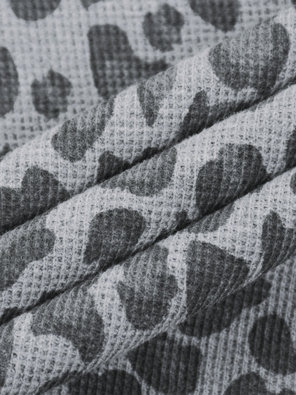 Leopard Light Gray detail